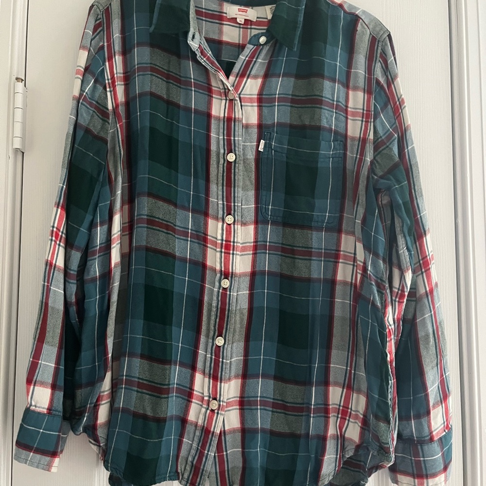 Levi Button Up